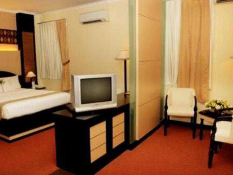 Pandanaran Hotel سيمارانغ المظهر الخارجي الصورة
