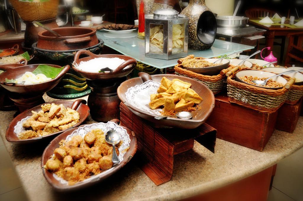 Pandanaran Hotel سيمارانغ المظهر الخارجي الصورة