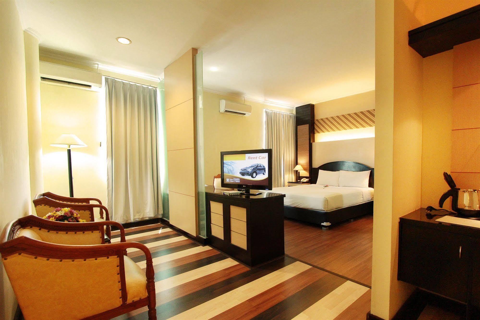 Pandanaran Hotel سيمارانغ المظهر الخارجي الصورة