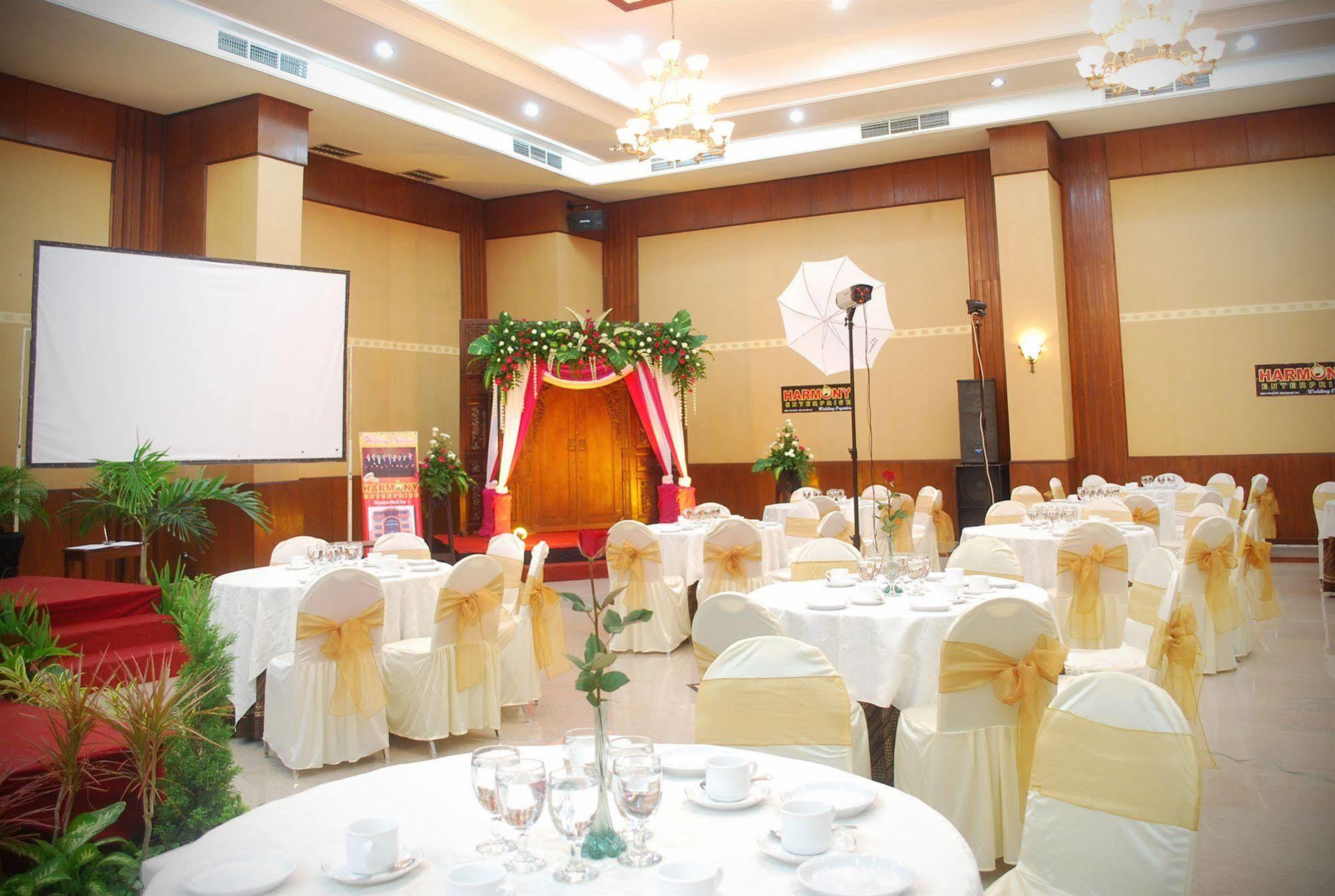Pandanaran Hotel سيمارانغ المظهر الخارجي الصورة