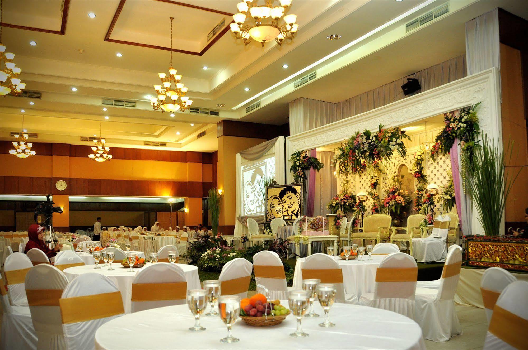 Pandanaran Hotel سيمارانغ المظهر الخارجي الصورة